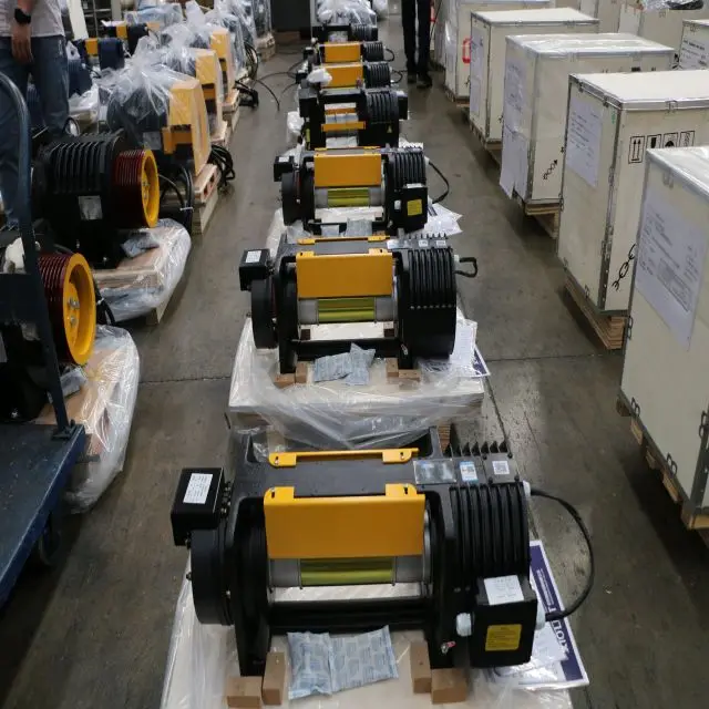 2000KG NOVA Elevator Gearless Traction Machine GTW7 Lift Motor Machine 1m/s
