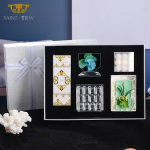 Custom OEM/ODM Luxury Modern Clear Christmas Glass Candle Jar Fragrance Candle Holder Gift Set for Wedding Centerpiece Festival