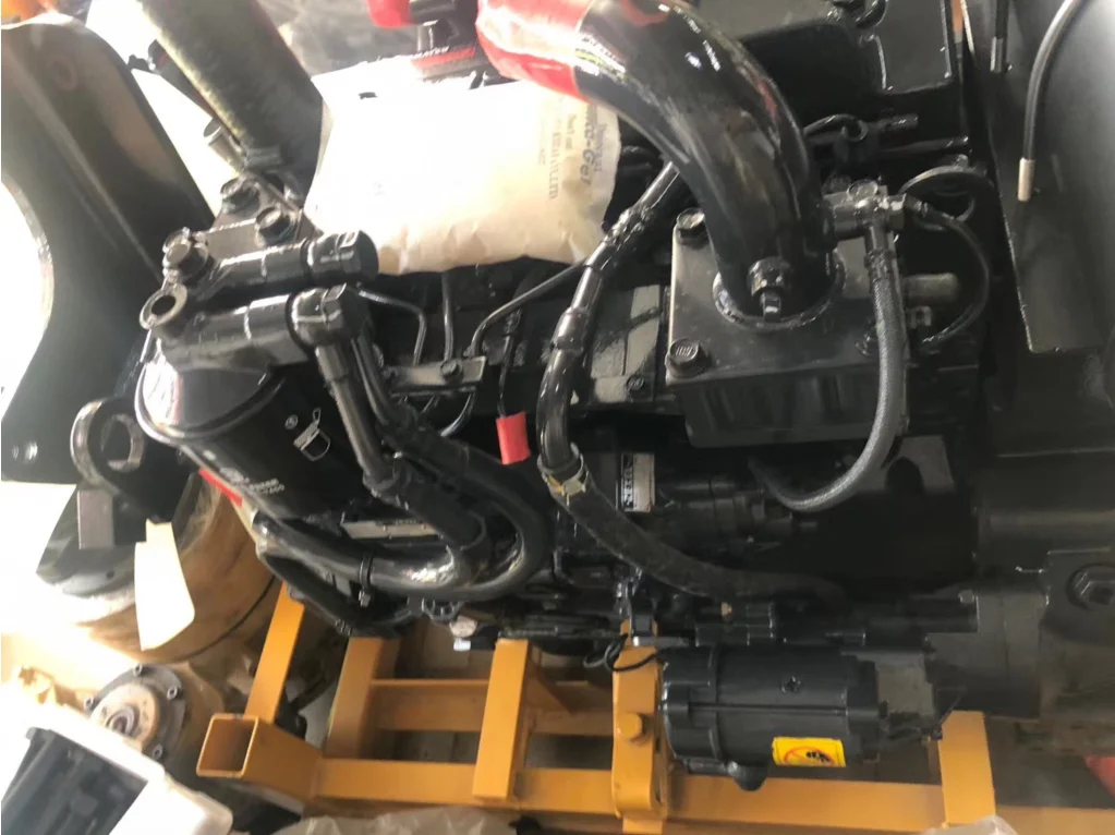 saa4d95le-3发动机适用于pc130-7挖掘机正品全新中国挖掘机配件价格