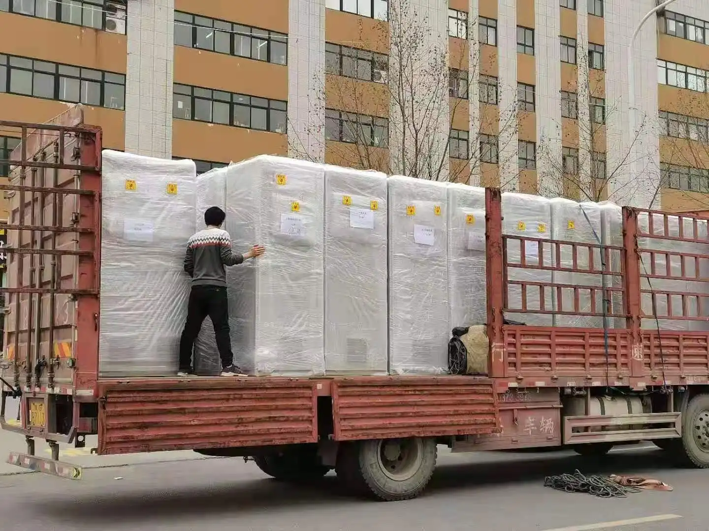Packaging & shipping specifications