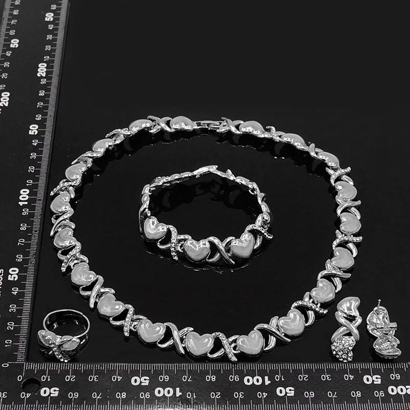 Yulaili Fashion Latest Wedding Jewellery Sets Latest I Love You Xoxo Hug  and Kiss Necklace Jewelry Set X0018