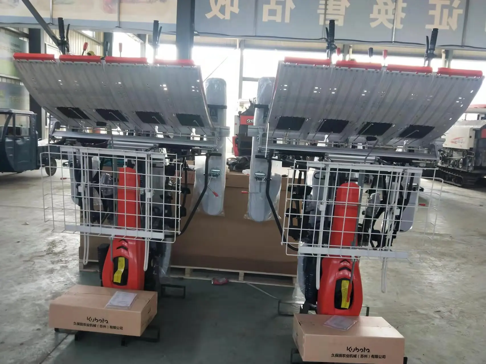 KUBOTA Walking Type 4 Rows Rice Transplanter