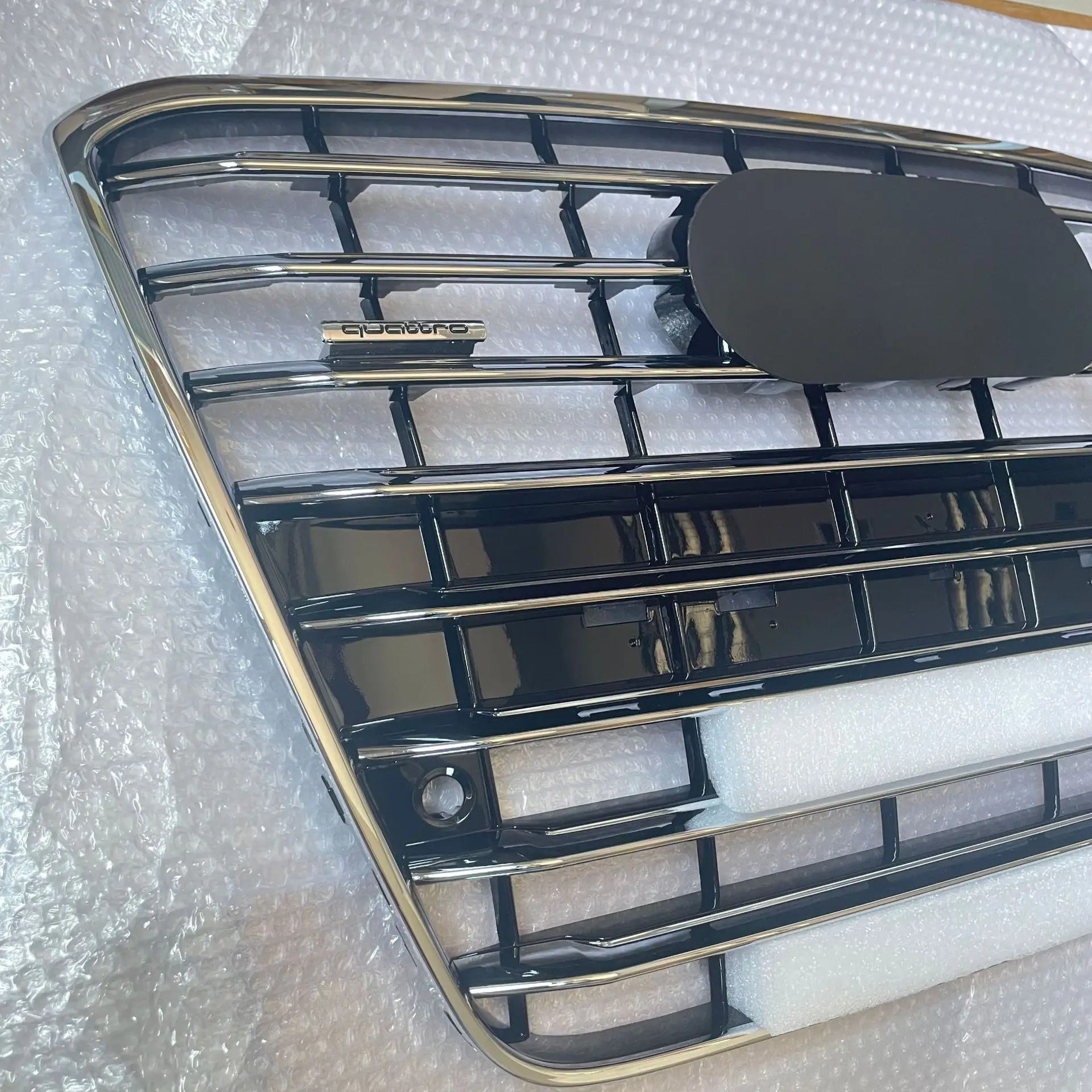 For A8D4 2010-2014 Front Bumper Middle Grille Air Intake 4H0853651H ABS