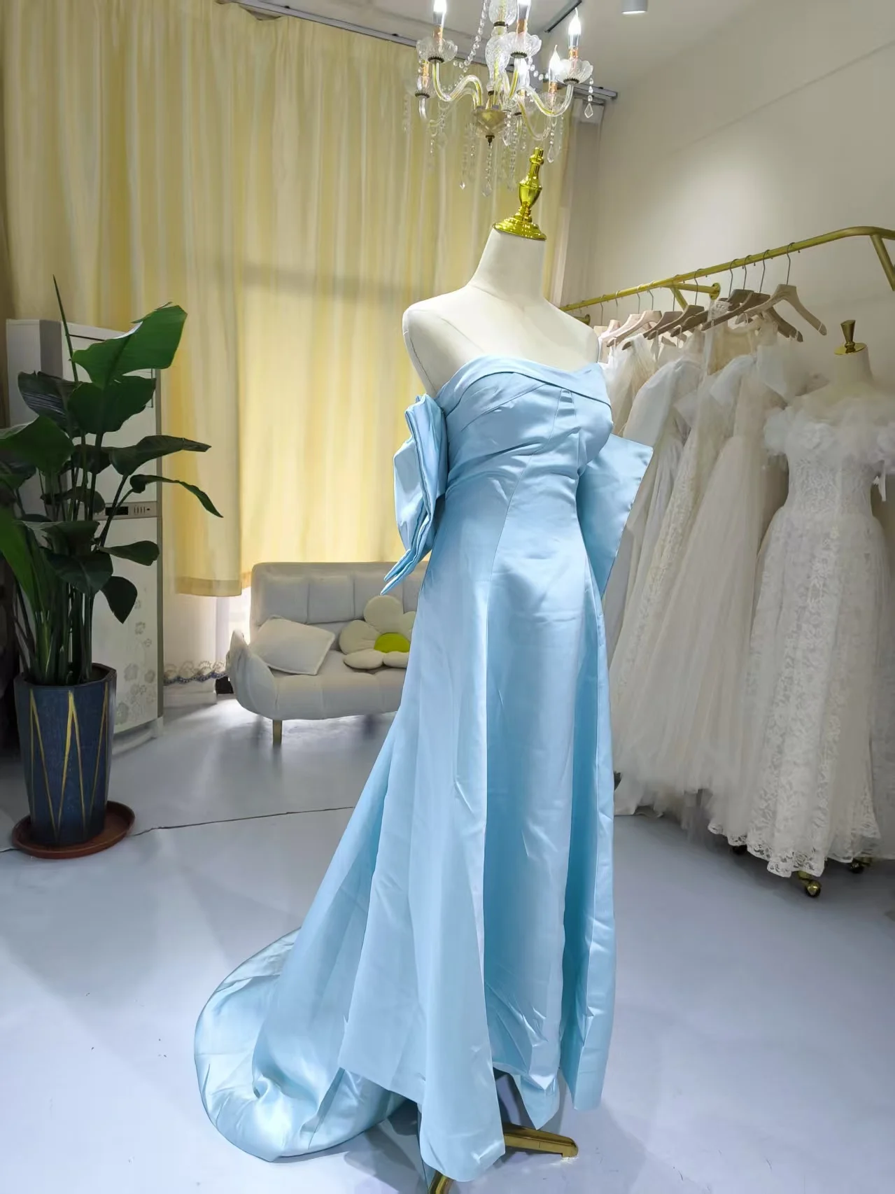 S0567N Sky Blue Fantasy Satin Princess Tube Top Wedding Dress S0567N Sky Blue Fantasy Satin Princess Tube Top Wedding Dress