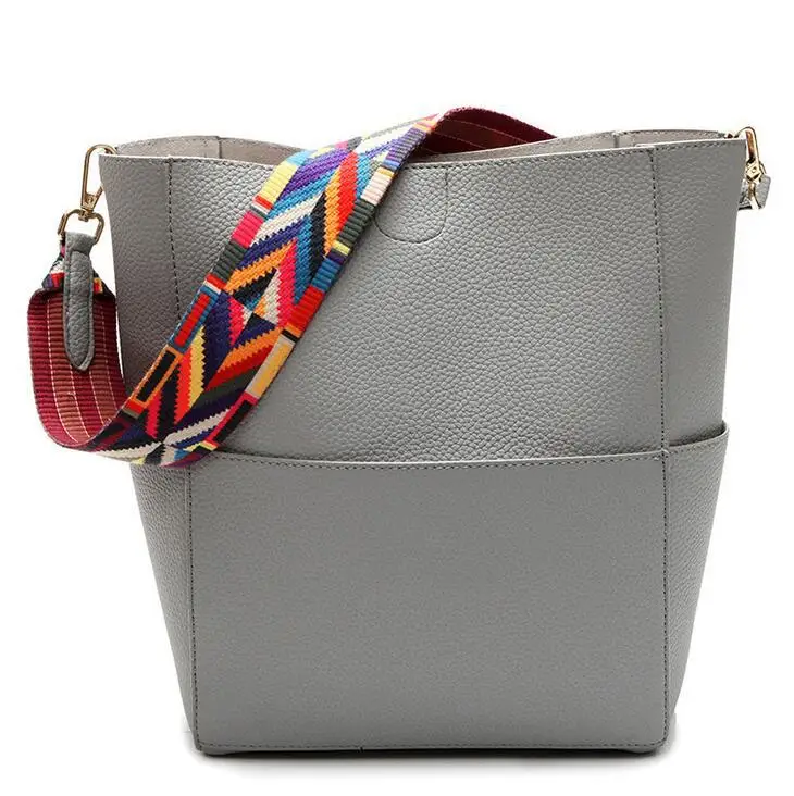thick shoulder strap bag