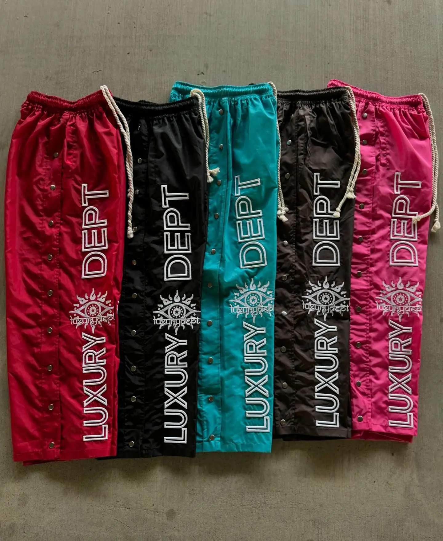 Salati Custom Streetwear Embroidery Long Loose Polyester Nylon Wide Leg Flared Windbreaker Track Jogger Trousers Baggy Men Pants