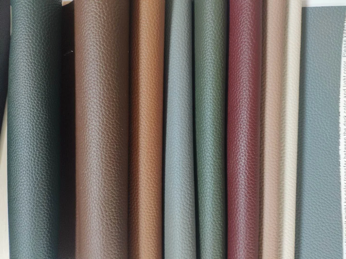 China Factory Pvc Synthetic Leather with Pu Oil Suede Backing for Sofa Furniture and  Bag with  Tear Resistance Smooth