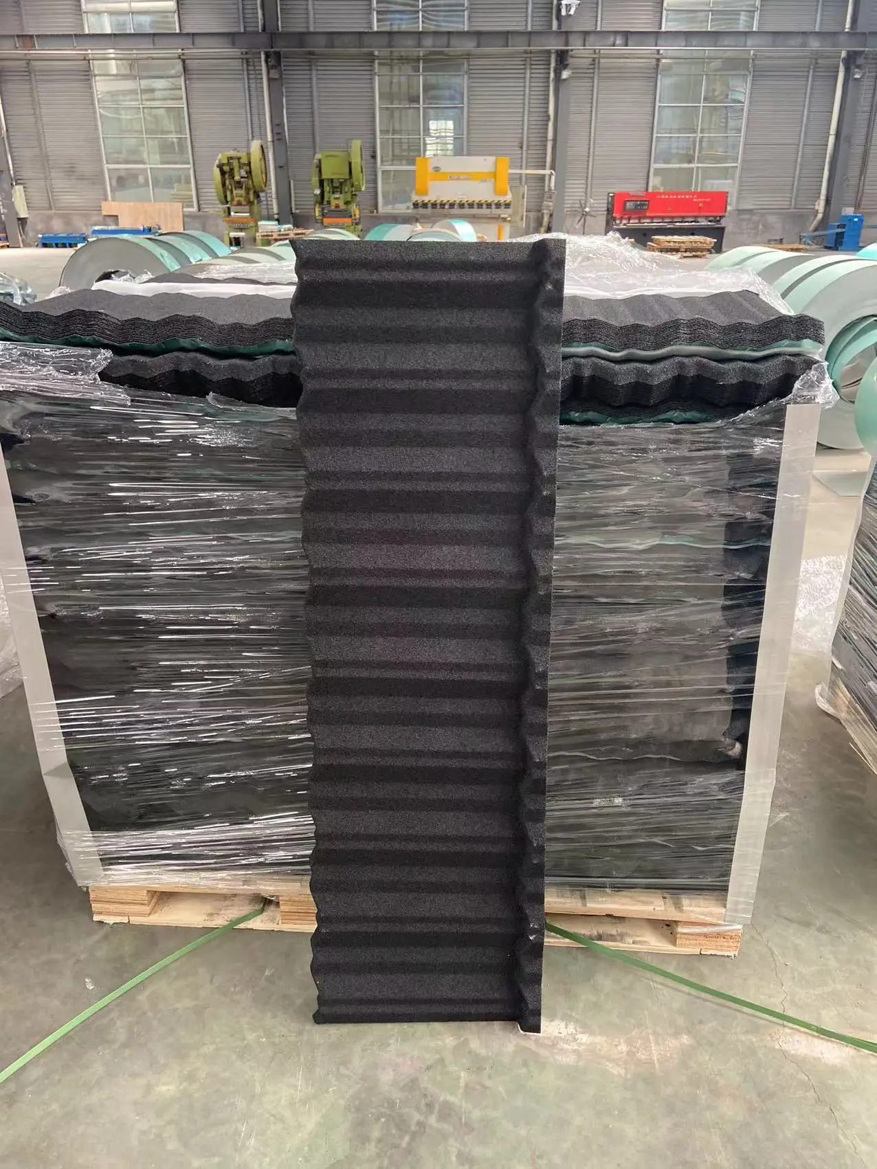 Charcoal Gray Color Deep Roman Stone Coated Metal Roof Tiles for Holiday Estate Building Roof