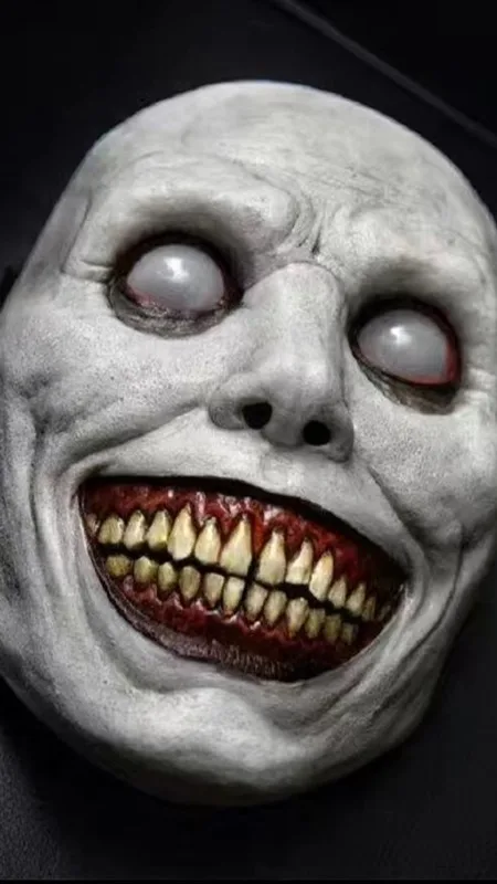 Store Creepy Scary Halloween Smiling Grin Face Mask Costume Props