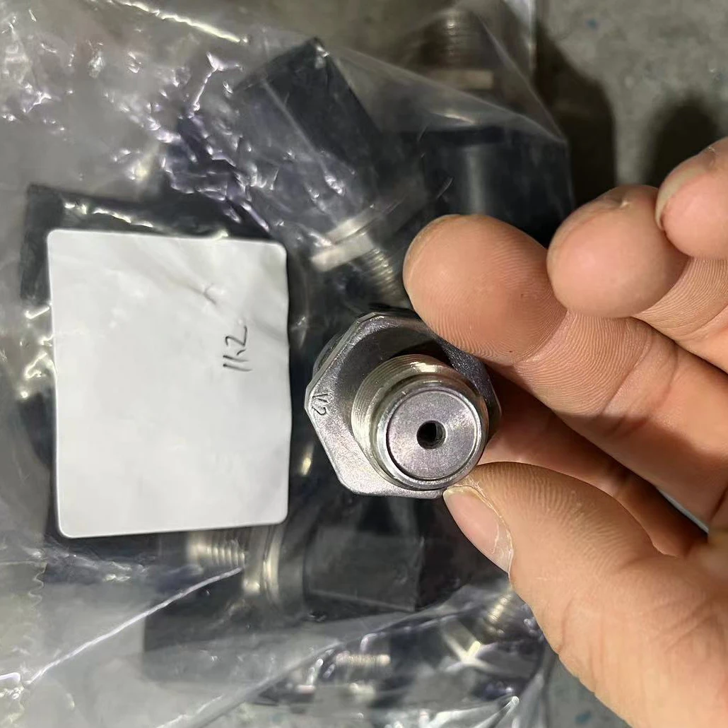 Capteur De Pression De Rail à Carburant Compatible Mercedes Sprinter Vito Actros - Réf 0281002942