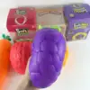Jouet à presser raisin de simulation en boîte de 11 cm