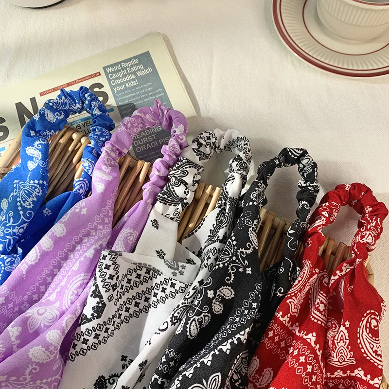 Hoyuwak Häkelkopf-Schal Set – 2 Stück Gestrickte Bandanas Für Frauen, Baumwolle, Einstellbar, In Weiß & Schwarz