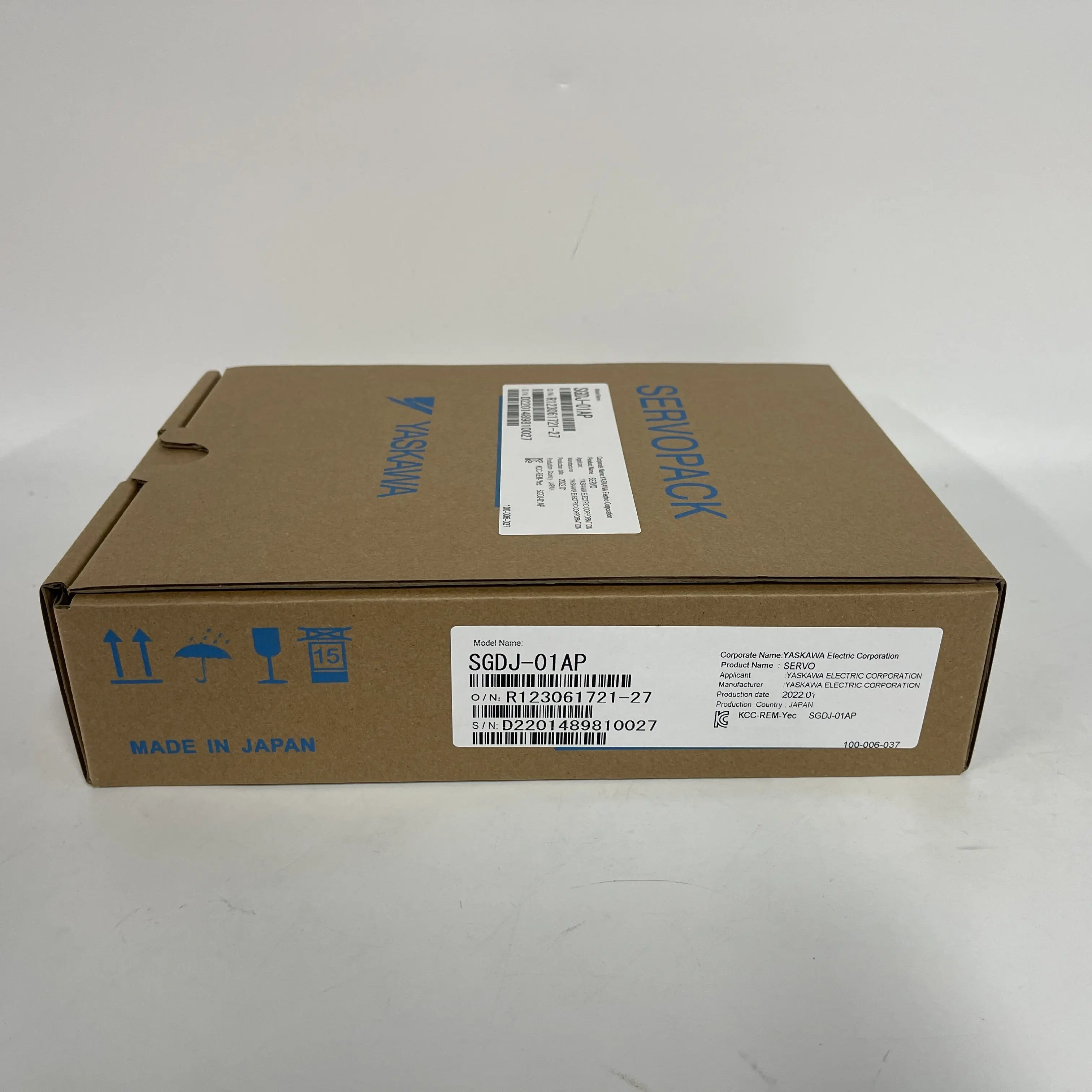 Yaskawa AC Servo Amplifier SGDJ-01AP