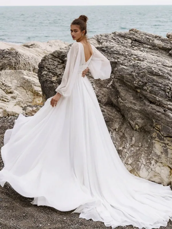 S1143T High-End Elegant Bride Gown Vintage Royal Design With Lace