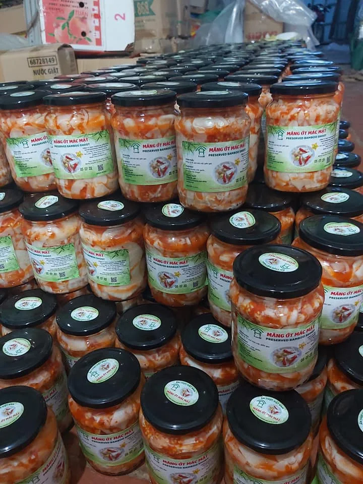 PICKLED BAMBOO SHOOTS CHILLI in Glass JarVEGETABLES PICKLED - Whatsap Linda 0084 989 322 607