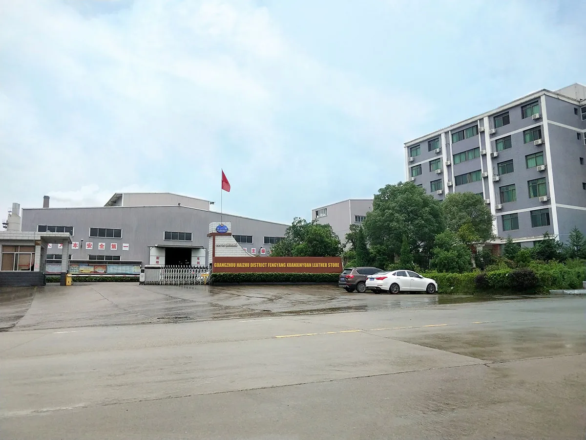 Guangzhou Hexin Leather Co., Ltd. 1