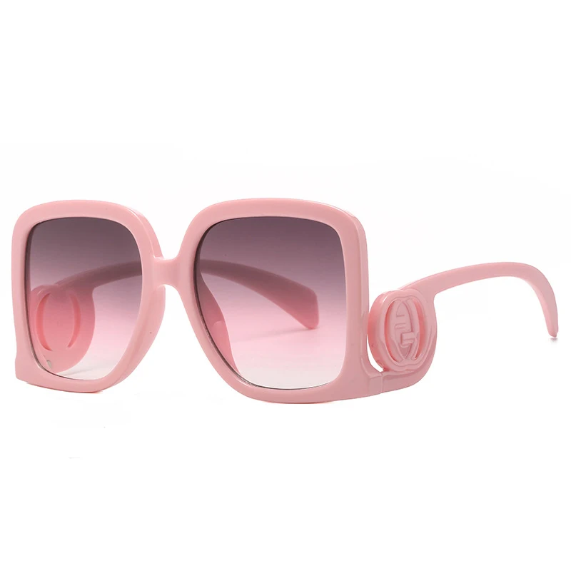 Vintage Oversized Square Gradient Y2K Sunglasses for Women  display picture 2