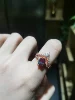 สีขาว
