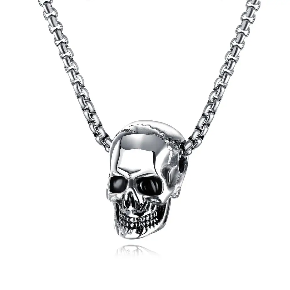 Elegant Oxidized Classic Skull Pendant 