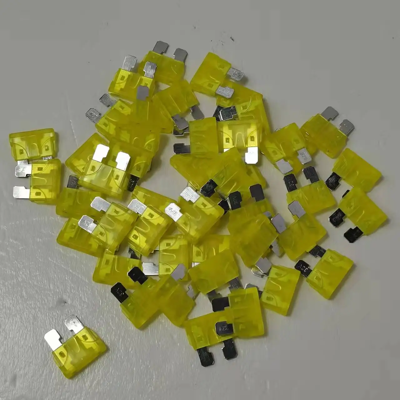 ZX Auto Blade Car Replacement Fuses - Reliable & Durable