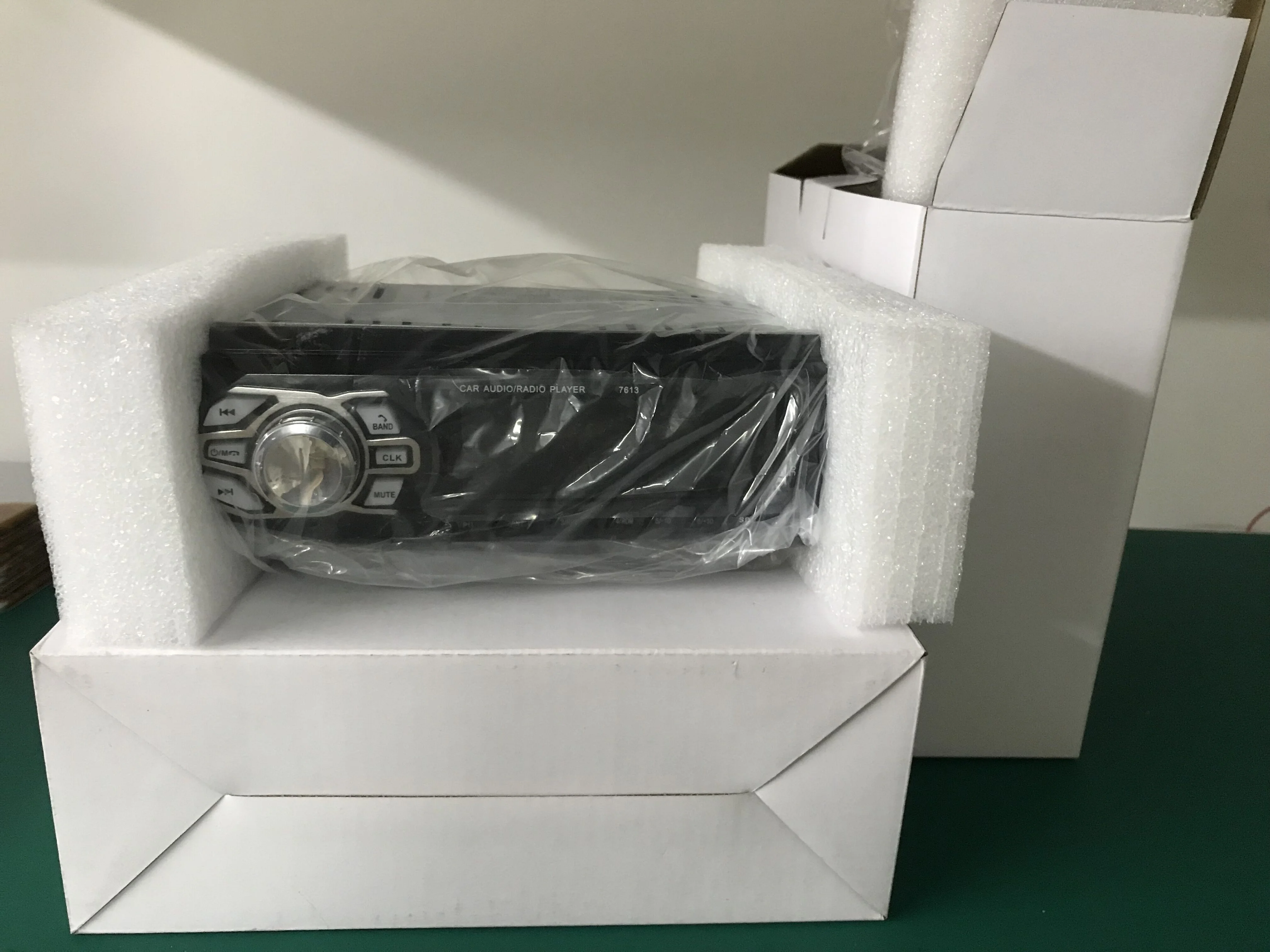 XinYoo OEM Universal One DIN Fix Panel Car Stereo with MP3 USB SD AUX Audio Car Radio Player Car MP3 Player
