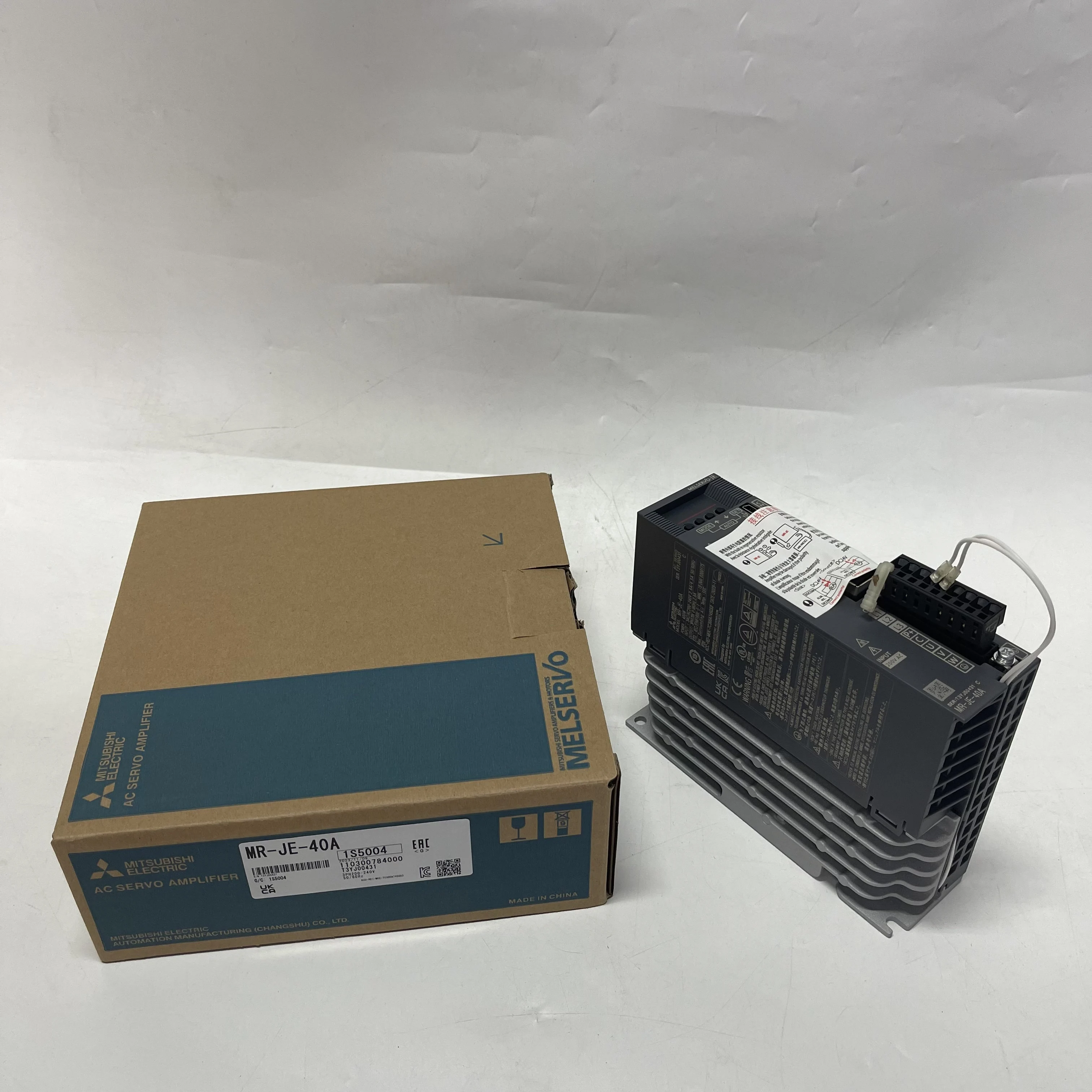 Mitsubishi AC Servo Amplifier MR-JE-40A Mitsubishi AC Servo Amplifier MR-JE-40A
