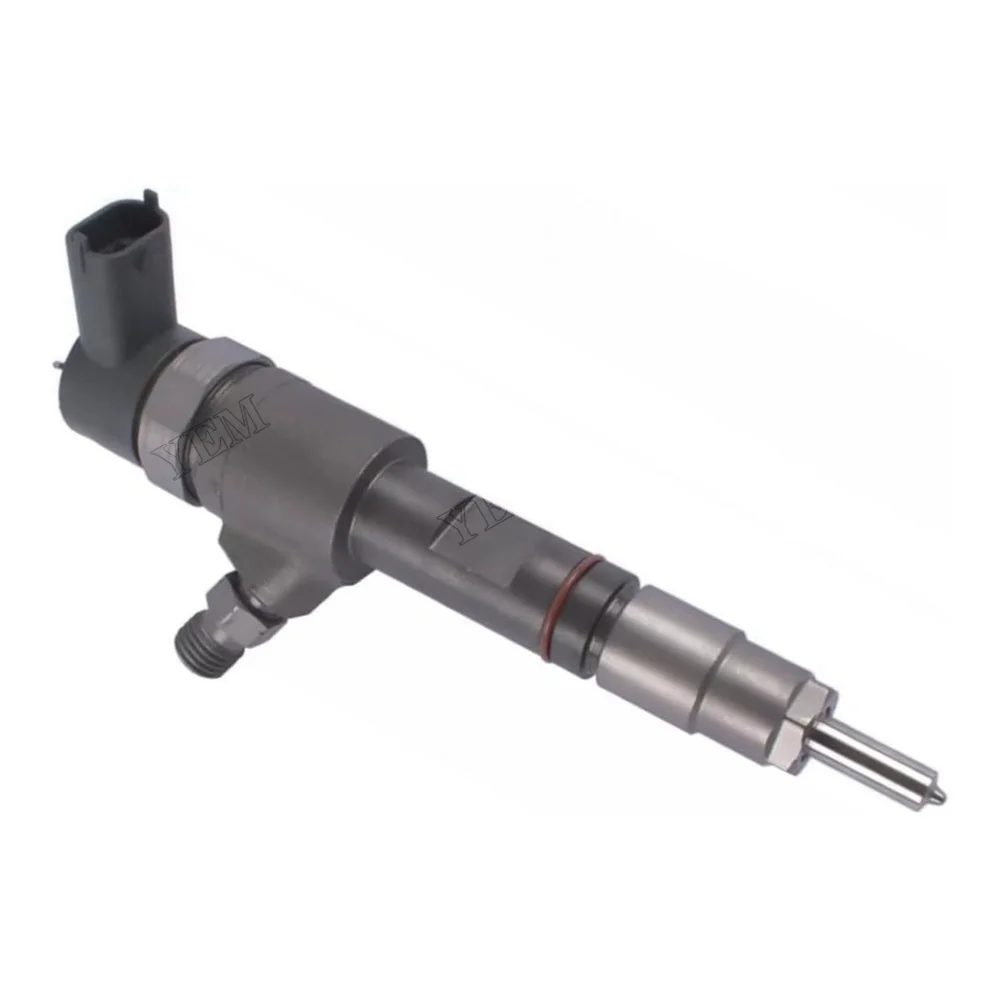 Fuel Injector 1J800-53051 for Kubota Engine D1105 Tractor B2630HSD 4