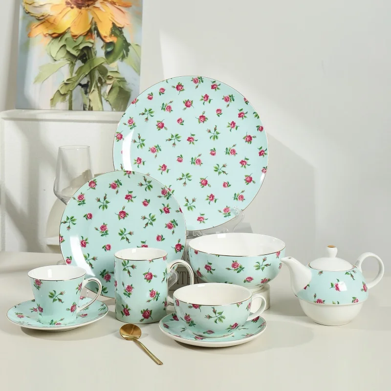 Wholesale Fancy Design Wedding Home Decoration Decal Printnted Luxury Bone China Dinner Set