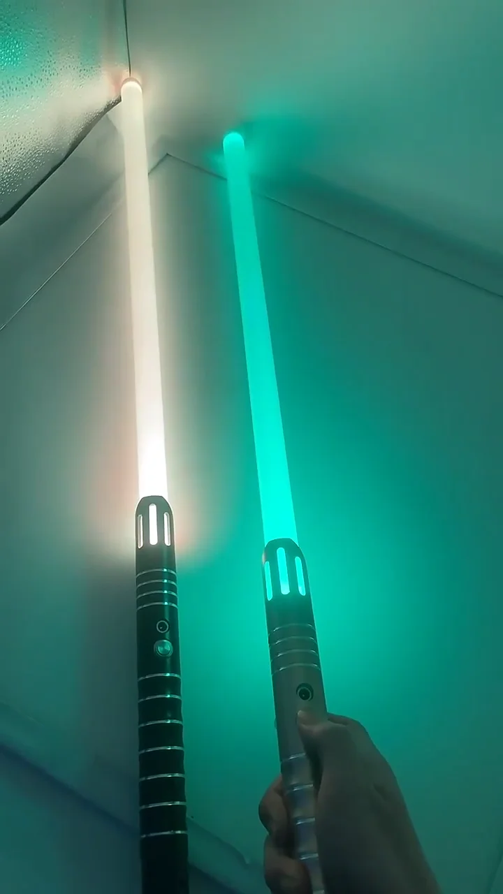 Gianby Light Sword Toy For Kids, Rechargeable Light Up Saber Set, LED Dual Light Sword With Belt Clip For Galaxy War Fighter Warriors, Halloween Cosplay Party Kid Gift, Christmas Birthday Present