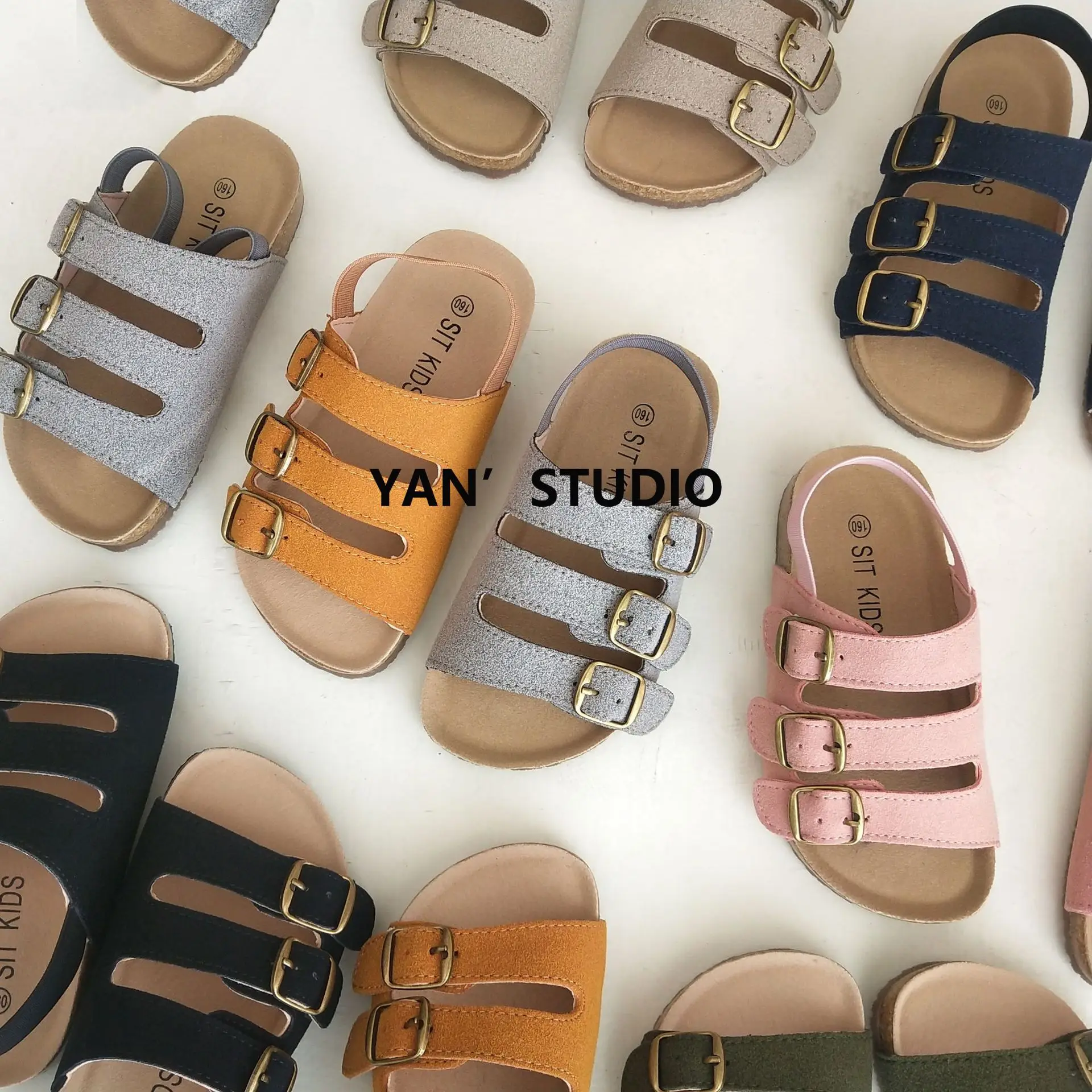 studio kids slippers