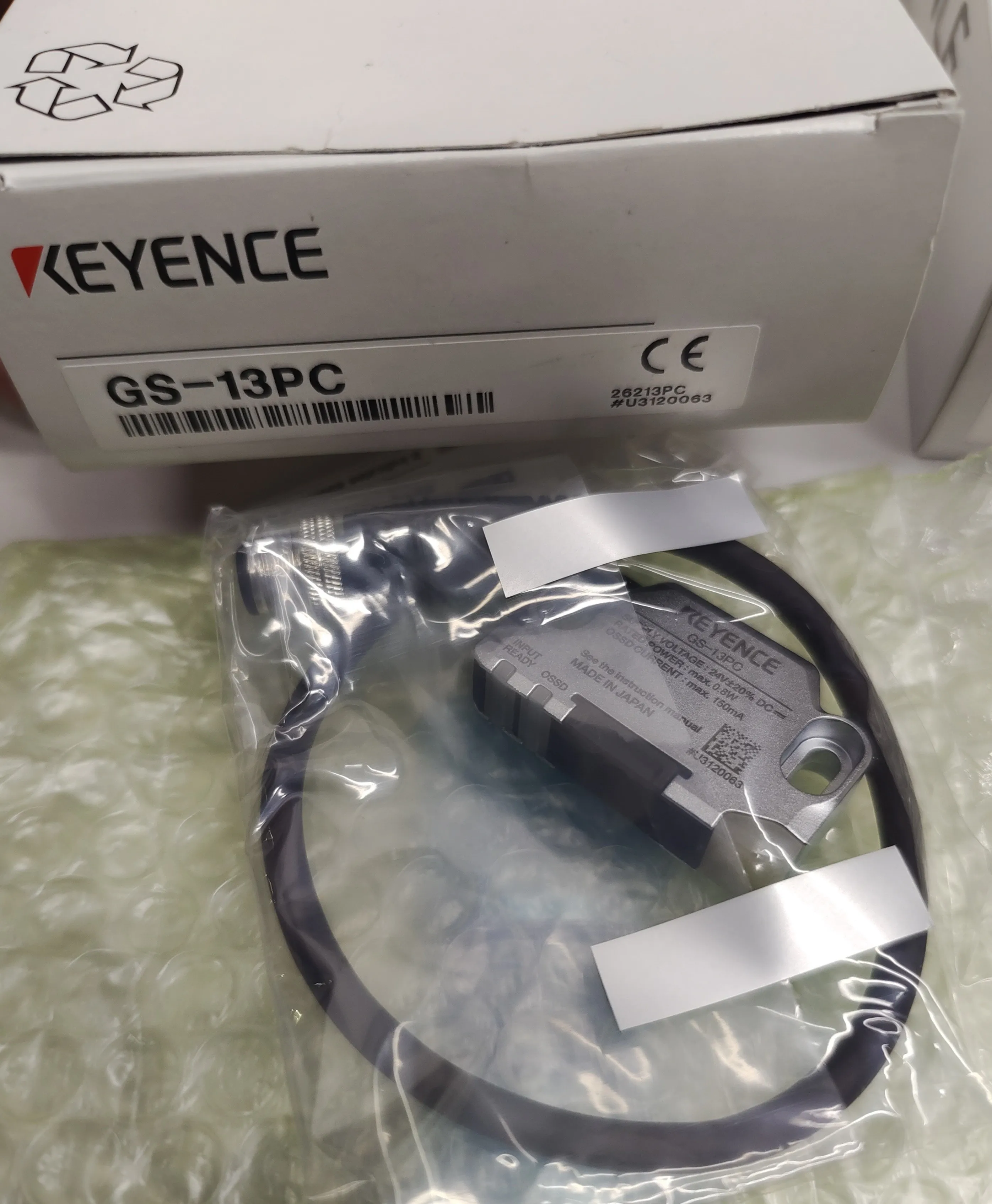 在庫あり Keyence GS-11P5 PNP 非接触型インターロックスイッチ