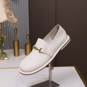 Direct Factory Sales High Quality Women's Comfortable Flat Shoes Slip-On Leather Loafers for Daily Wear