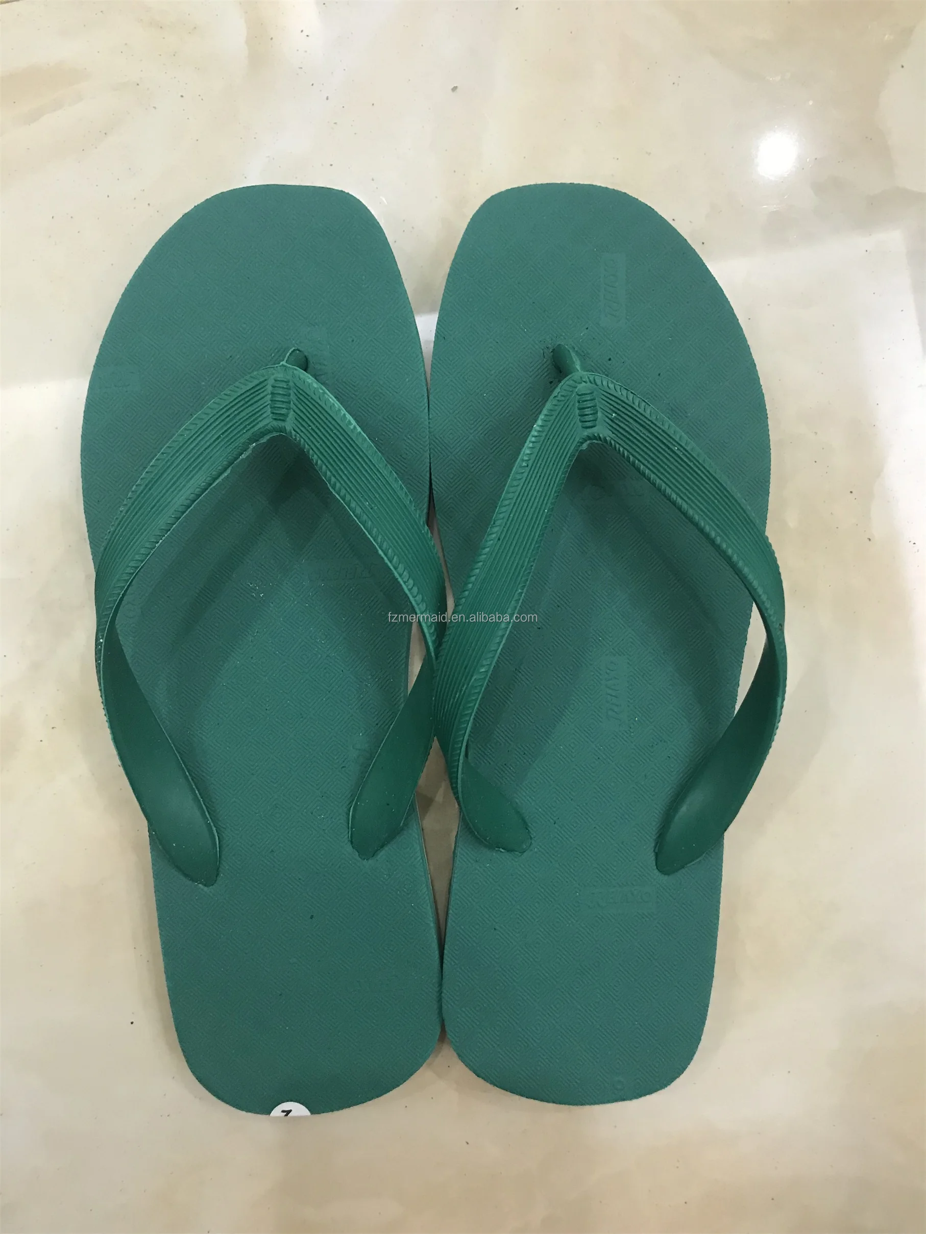 2024 High Quality Plain Flip Flops Wholesales in Bulk Men Slippers Beach Custom Flip Flops Home slippers
