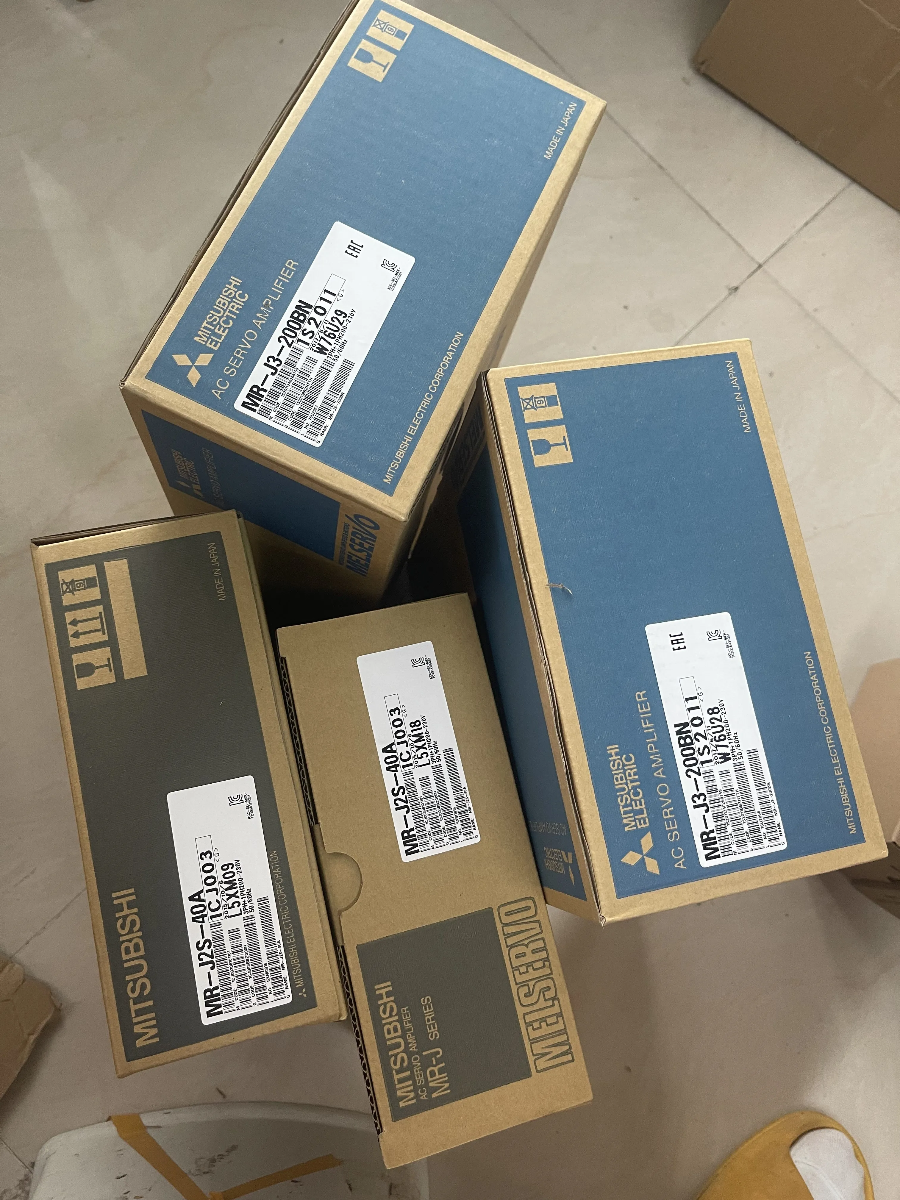 Mitsubishi AC Servo Amplifier MR-J3-200BN MR-J2S-40A