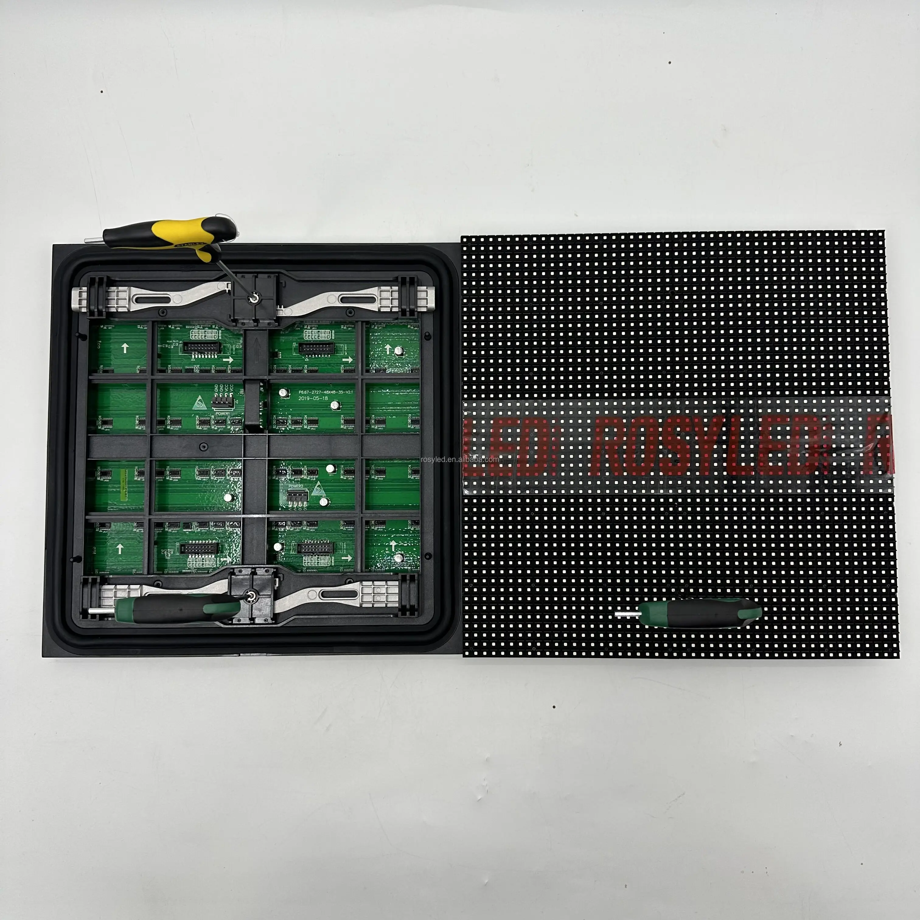 Outdoor Waterproof Advertising Module Cabinet Board Video Wall P2.5 P3 ...
