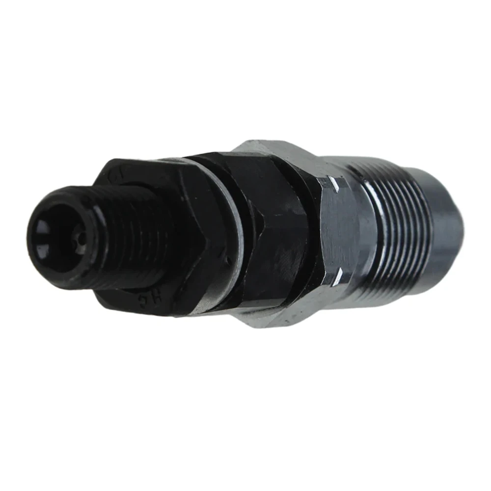 IZUMI Fuel Injector for Kubota K-008 K008-3 KX41-3 U15 U17 G1700 G1800 G1900 Diesel Engine Spare Parts