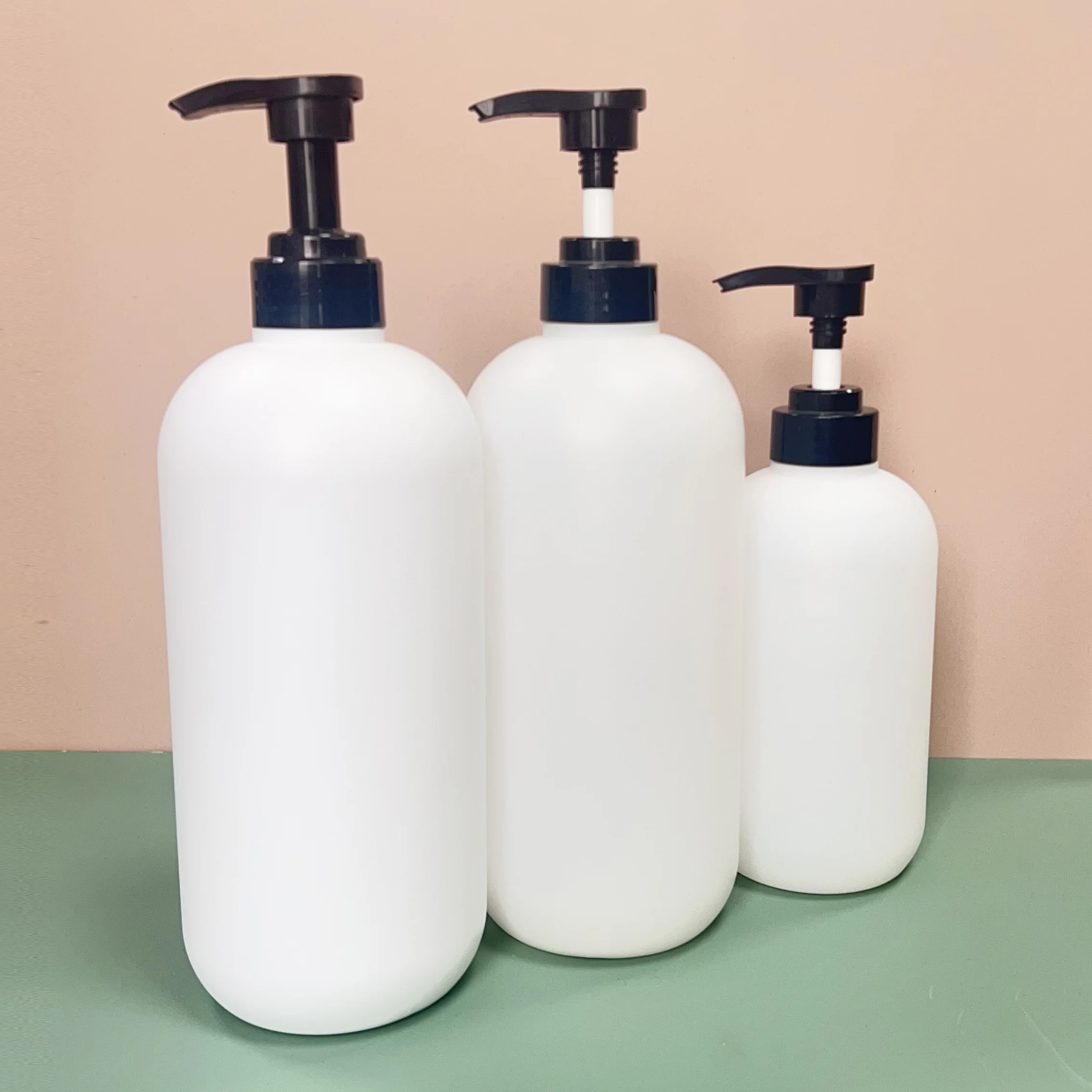 550ml 1000ml Hdpe Refillable Liquid Soap Shower Gel Shampoo Dispenser Cosmetic Container Plastic Bottle