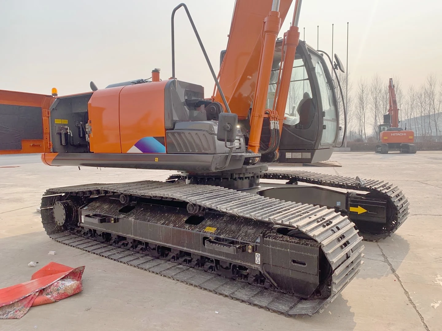 90% New Hitachi ZX250-3 Used Excavator 25 Ton Digger with 4001-6000 Working Hours