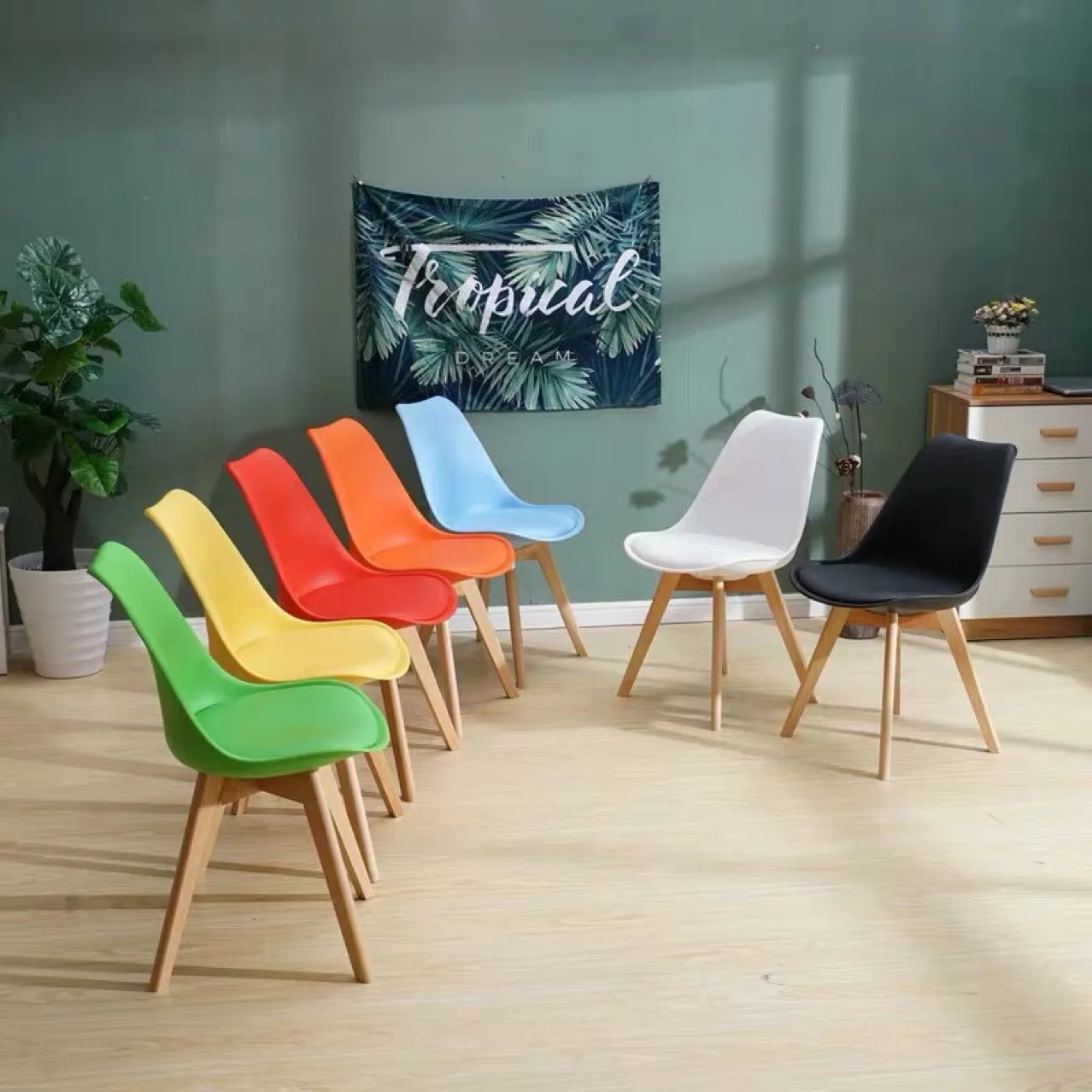 Wholesale Colored Leather Cover Plastic Back Wood Leg Sillas Tulip Cafe Chairs Restaurant Cheap Leisure Plastic Dining Chair