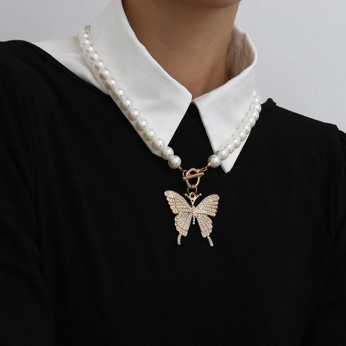 2022 Trendy cute Iced Out Butterfly Choker Necklaces For Women