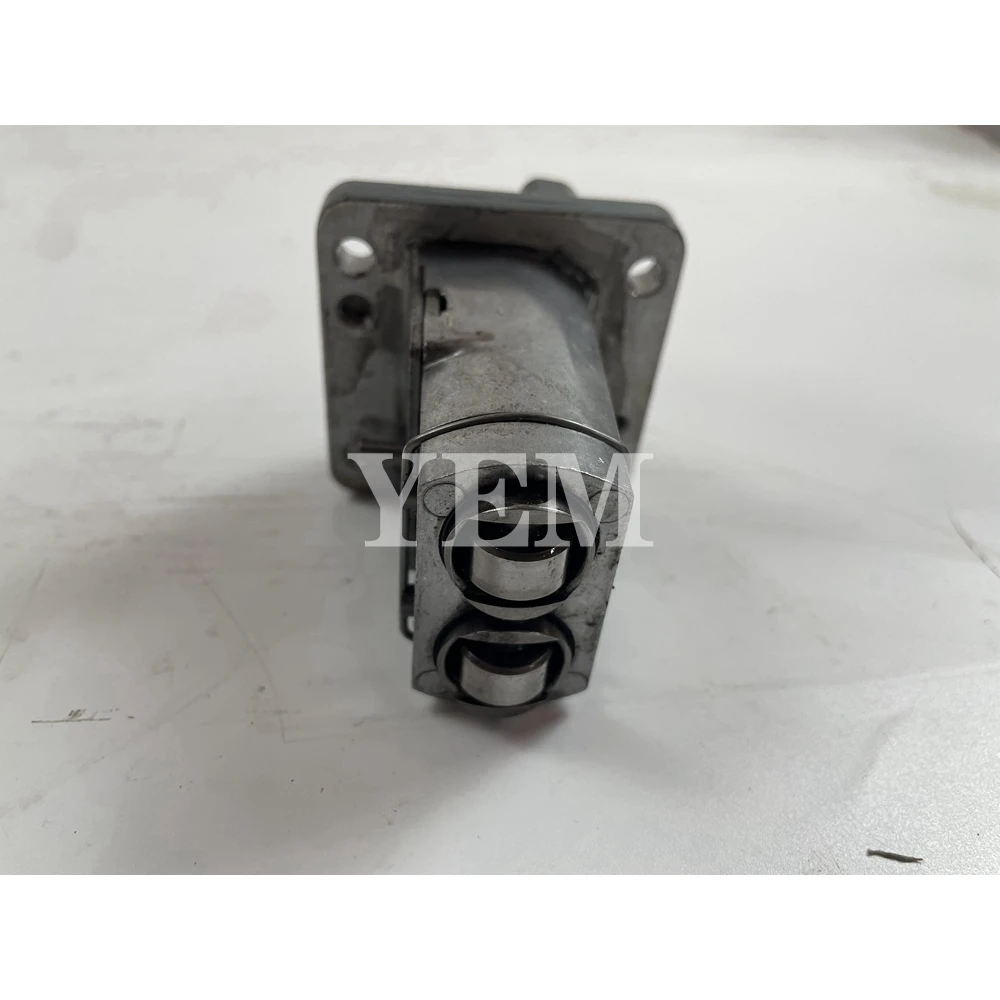 Fuel Injection Pump 15852-51011 Fit for Kubota Z430 Engine 3