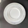 Diseño irregular plateado.