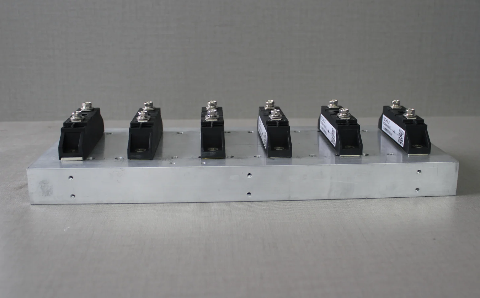 Blocking diode anti reverse diode for solar PV applications 55A 70A 90A 110A 130A 160A 200A 250A 300A 400A PV Diodes Modules
