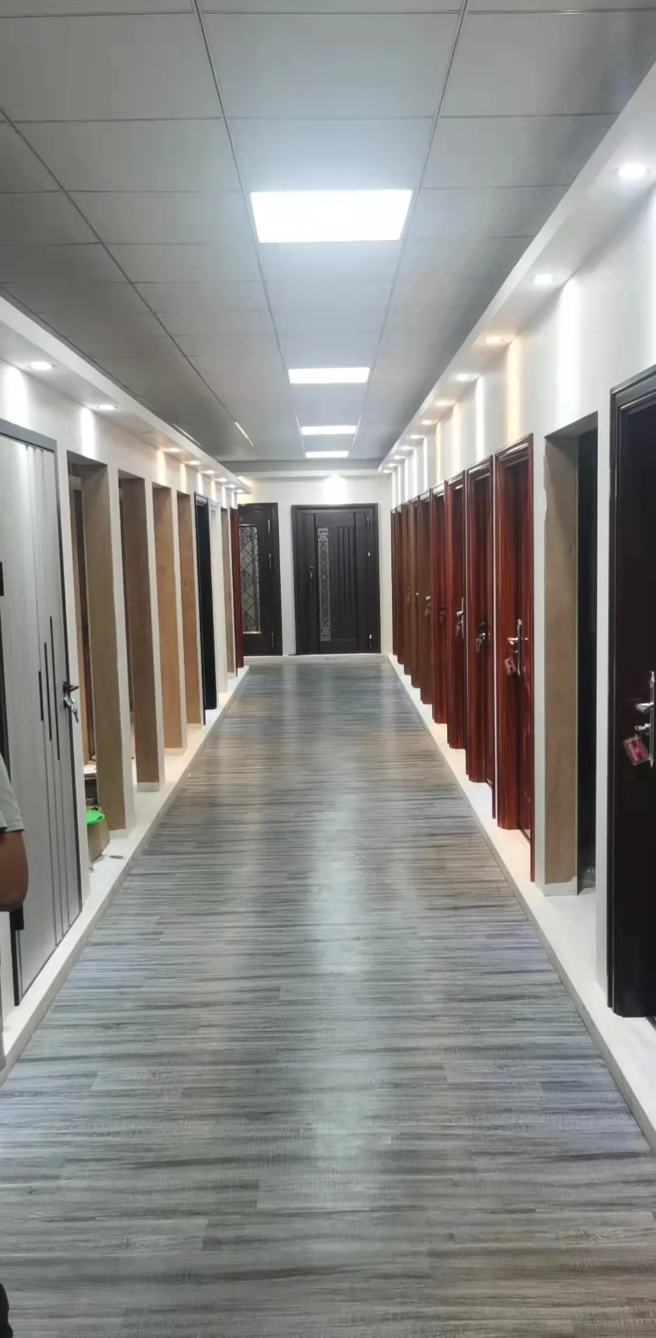 Latest Design Cheapest Price Good Quality Home Style Security Steel Gate Door security door