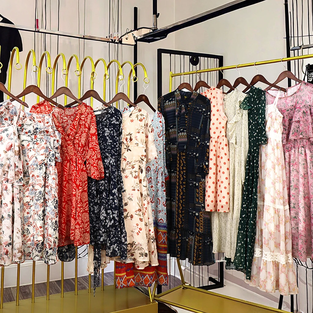 Thrift Clothes Ladies Boutique Wholesale Clothing High Quality Used Ladies  Silk Dresses Second Hand Fashion Wholesale