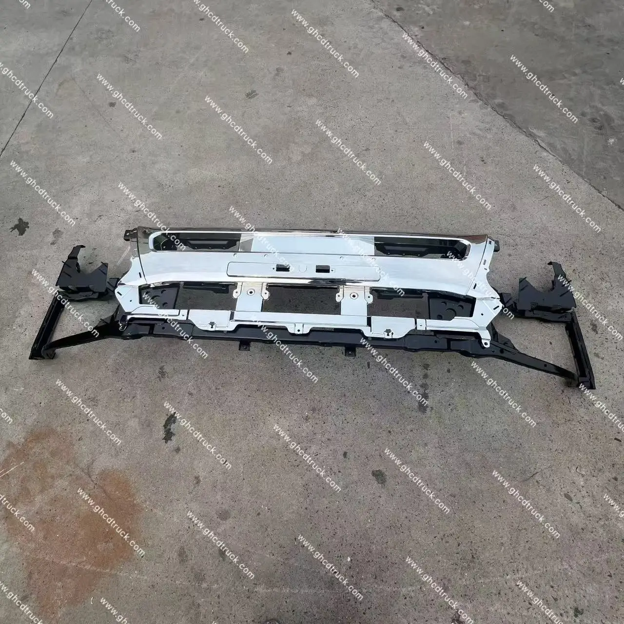 GHCD High Quality Split Plastic Chrome Bumper New Hot Product for Japanese Truck HINO 500 VICTOR/ISUZU/NISSAN/MITUBISHI
