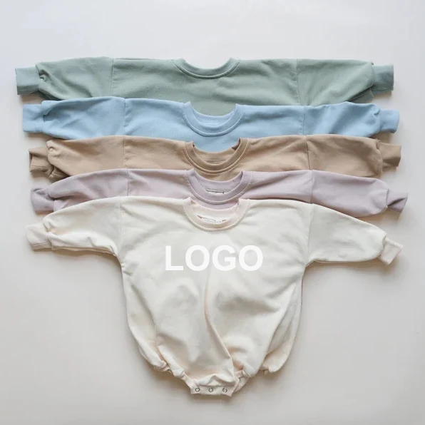 Детский комбинезон на пуговицах