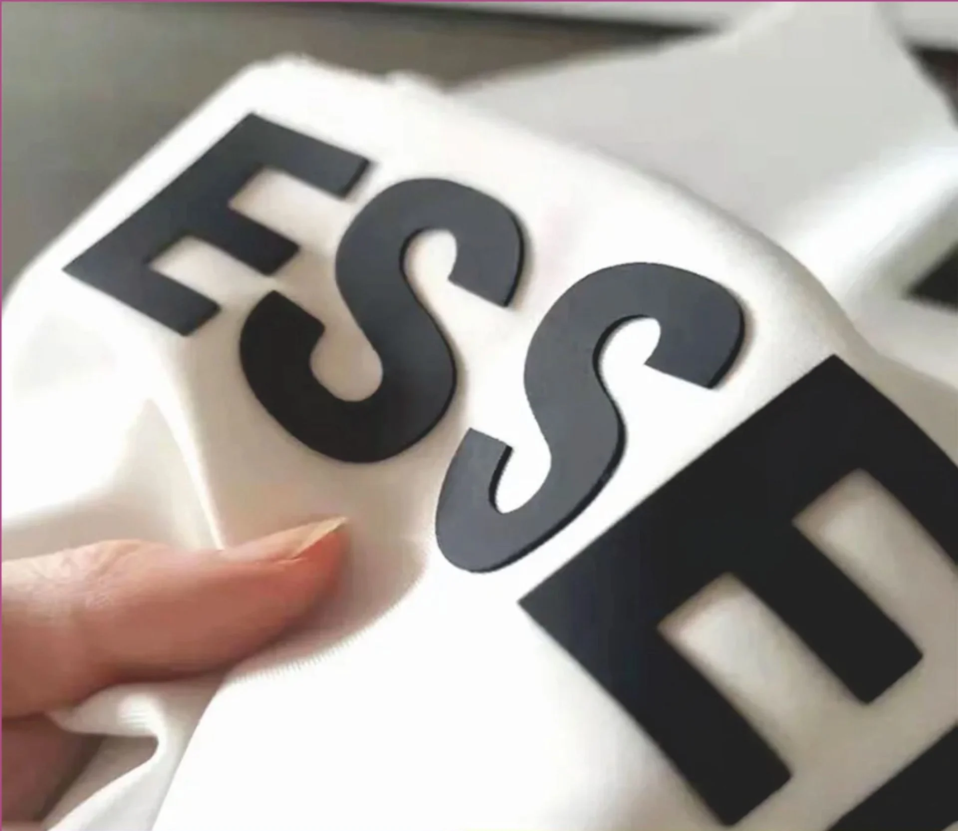 Custom 3D Silicone DTF Heat Transfer Logo on Fabric Silk Screen Printing PVC Rubber Label for Clothing T-shirt