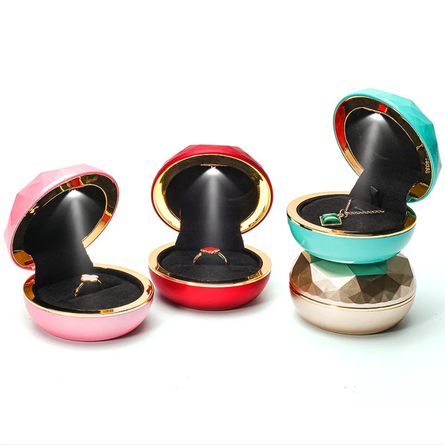Lebartm Boîte à bijoux pour peinture diamant à faire soi-même, grande capacité, boîte de rangement en cristal de forme spéciale, bagues, colliers, bracelets, étui cadeau pour femmes et filles Lebartm Boîte à bijoux pour peinture diamant à faire soi-même, grande capacité, boîte de rangement en cristal de forme spéciale, bagues, colliers, bracelets, étui cadeau pour femmes et filles