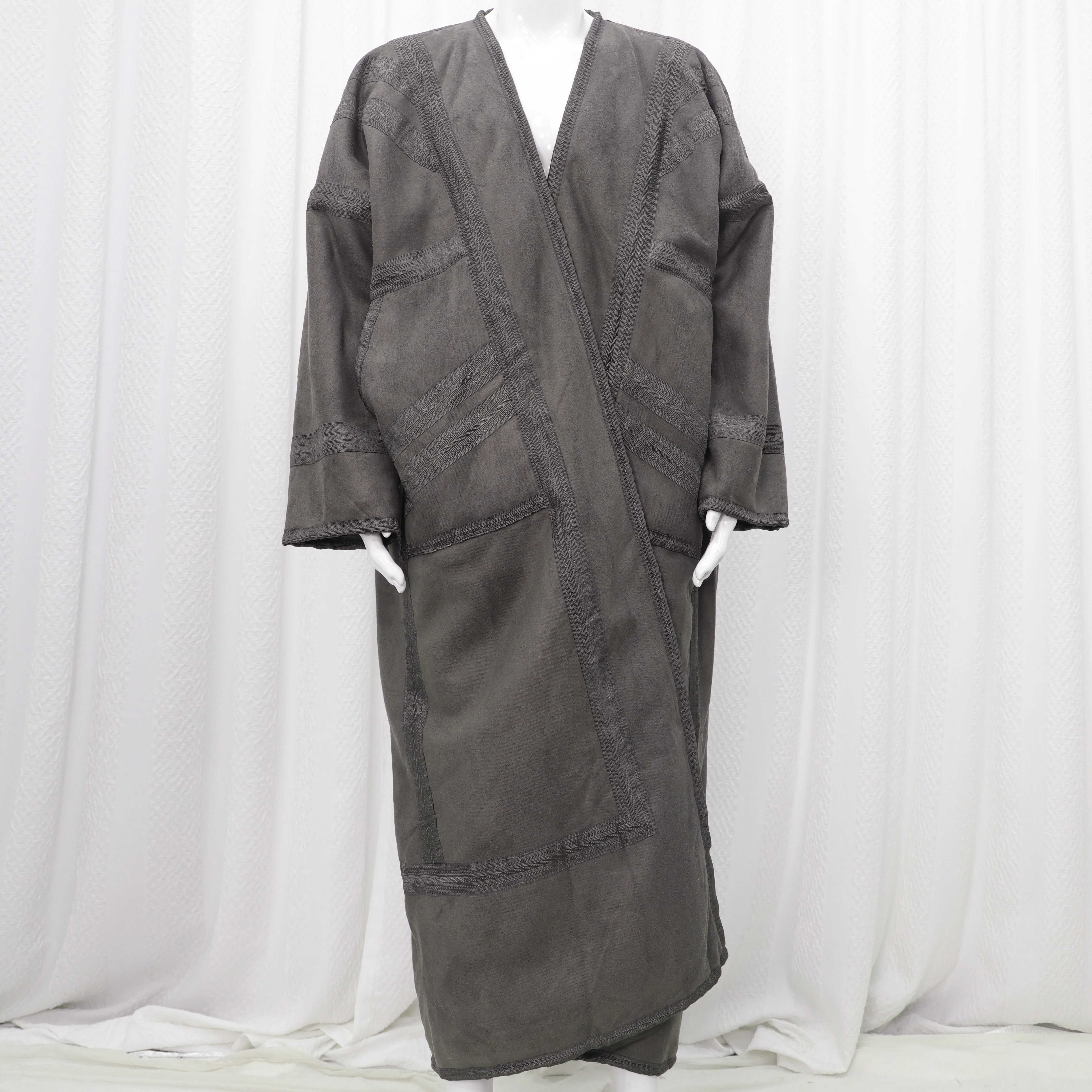 Wholesale Adults Islamic Clothing  Saudi Arabian Thick Warm Chamois Hoodie Faux Fur Cloak Men  Free Size Winter  Thobe